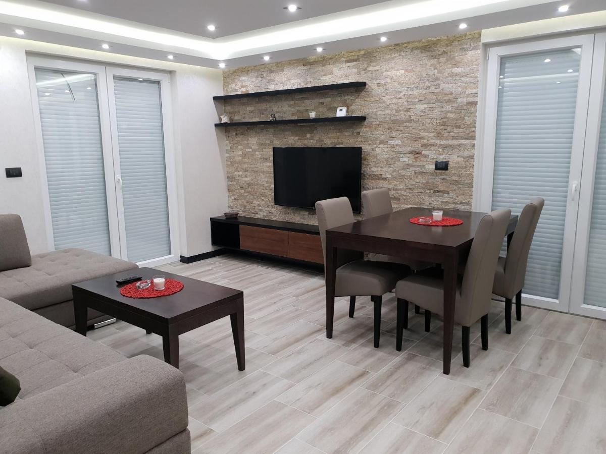 Divcibare Delux Apartman Bagian luar foto